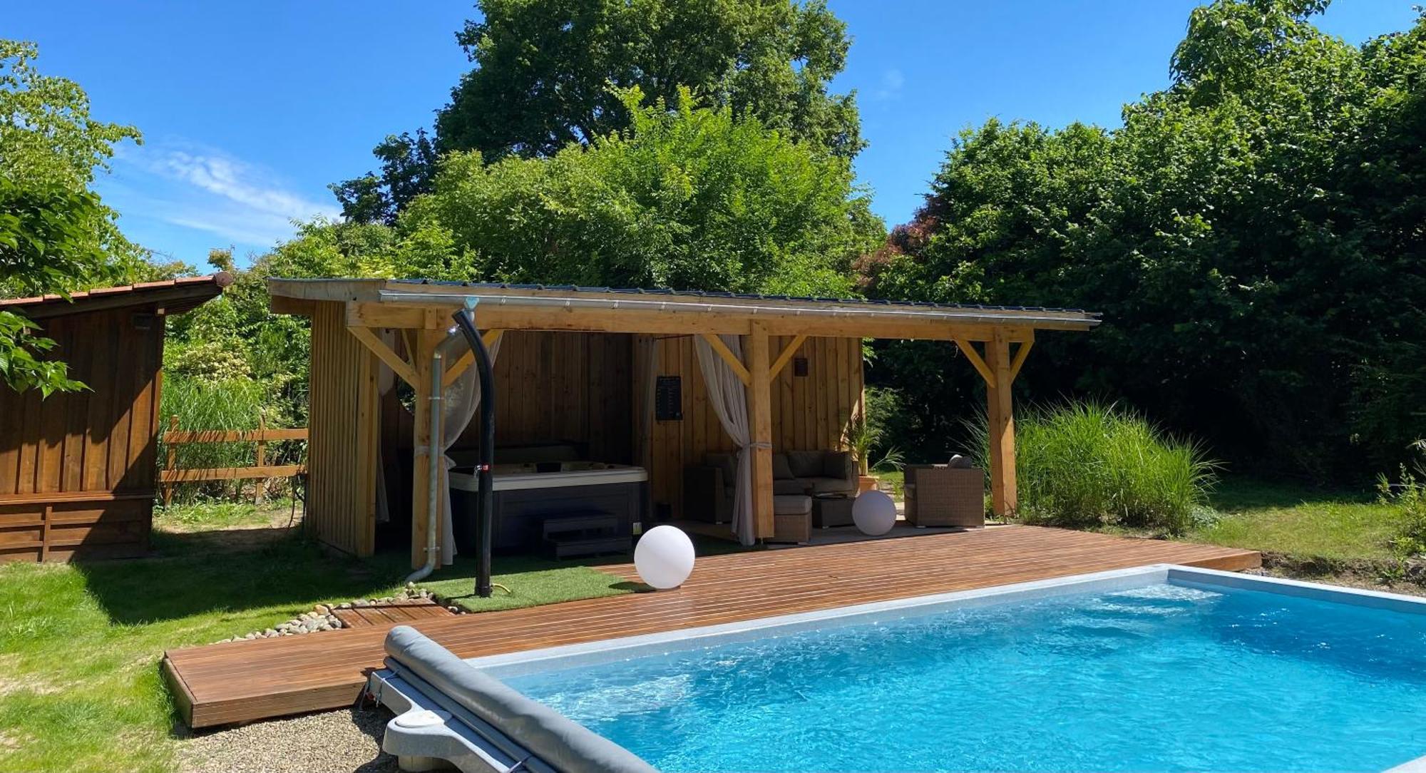 Gites & Spa De Charme " Ploum" Pouydesseaux Exterior foto